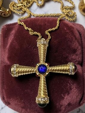 18k Gold Plated High-end Designer Cable Cross Glass Cabochon Crystals Necklace